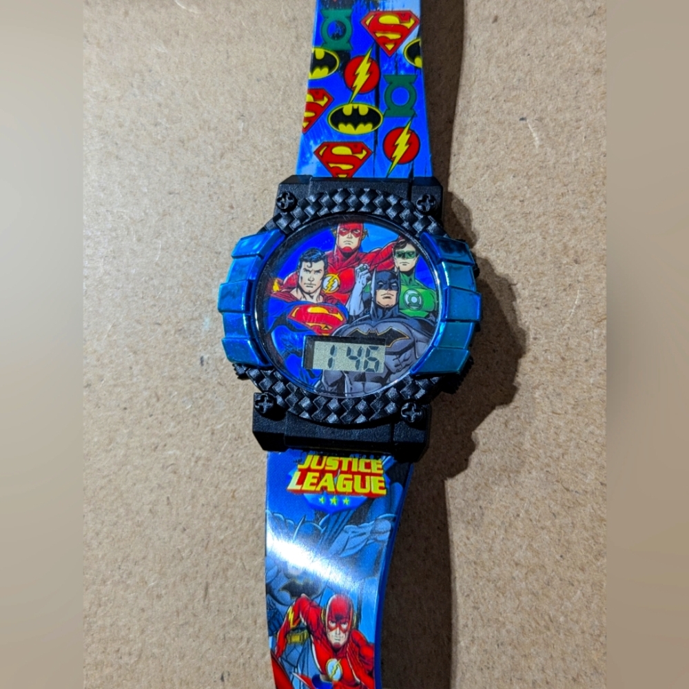 JUSTICE LEAGUE Digital Watch | DC Comics | Tested/Works | JL4089WM